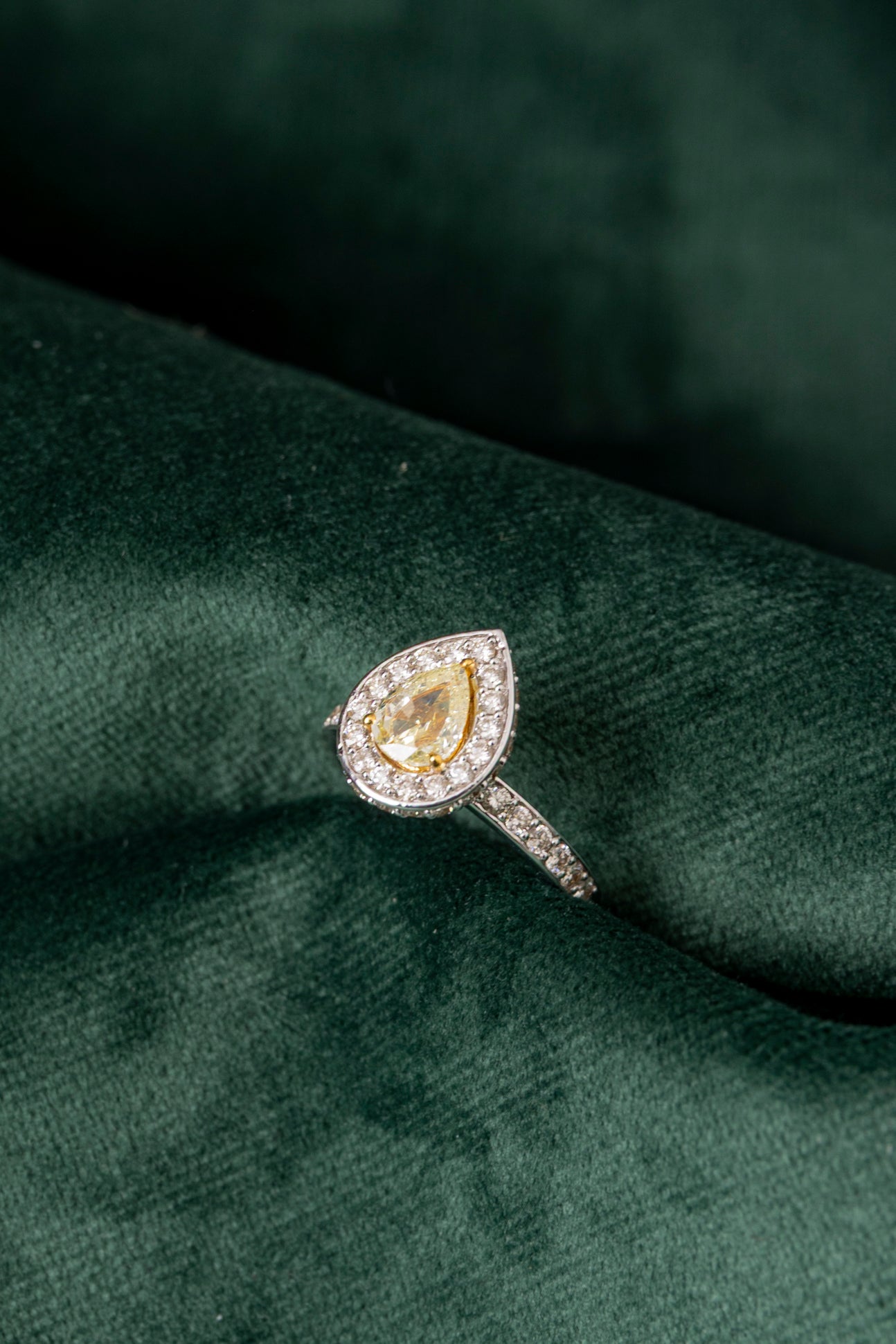 Sortija de Diamante ¨Fancy Yellow¨