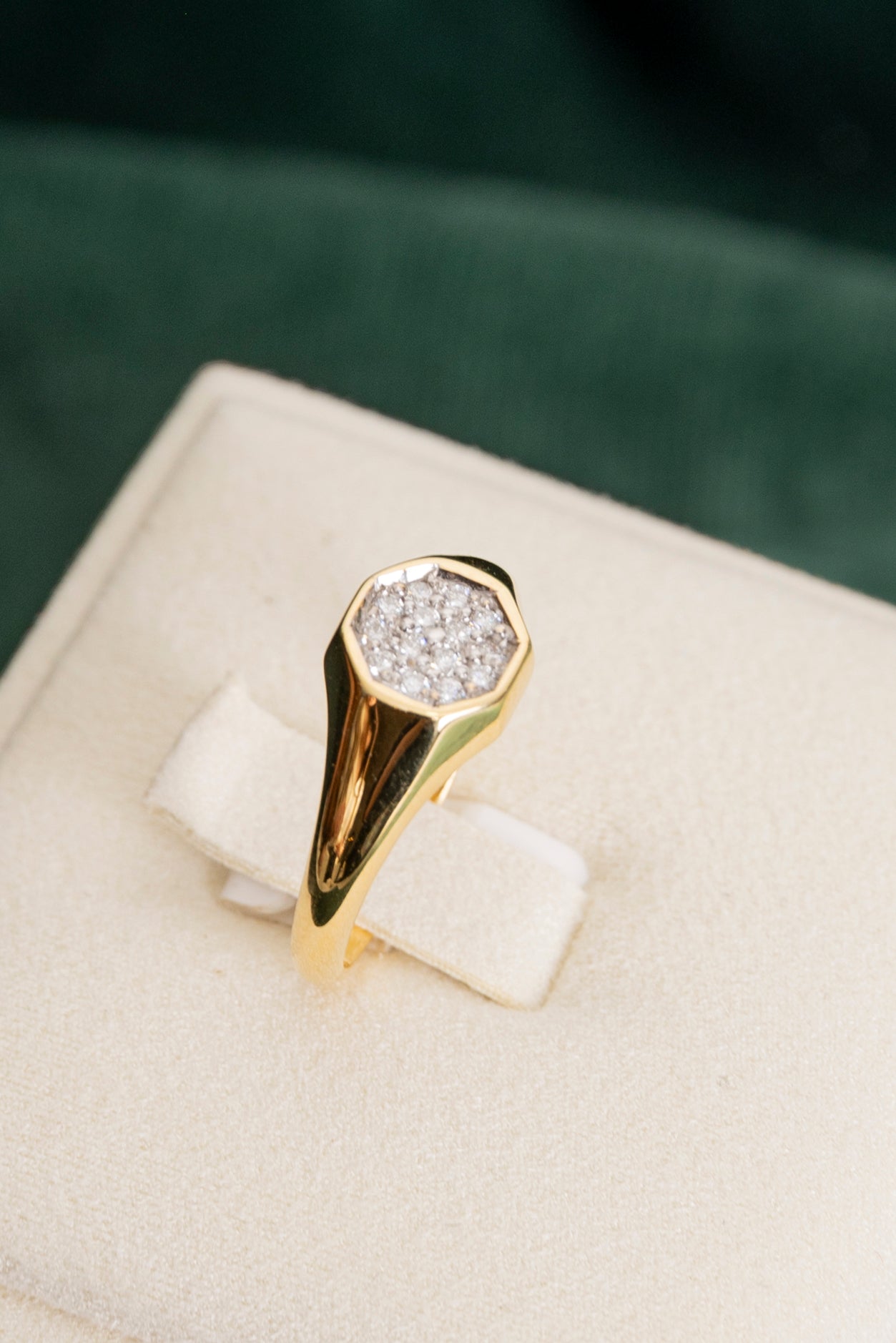 Sello Pinky Ring de Diamantes