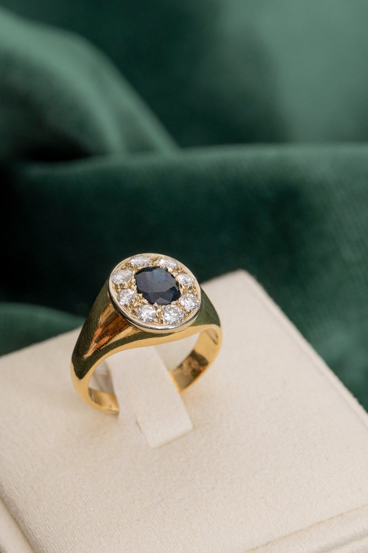 Sello Vintage de Zafiro y Diamantes