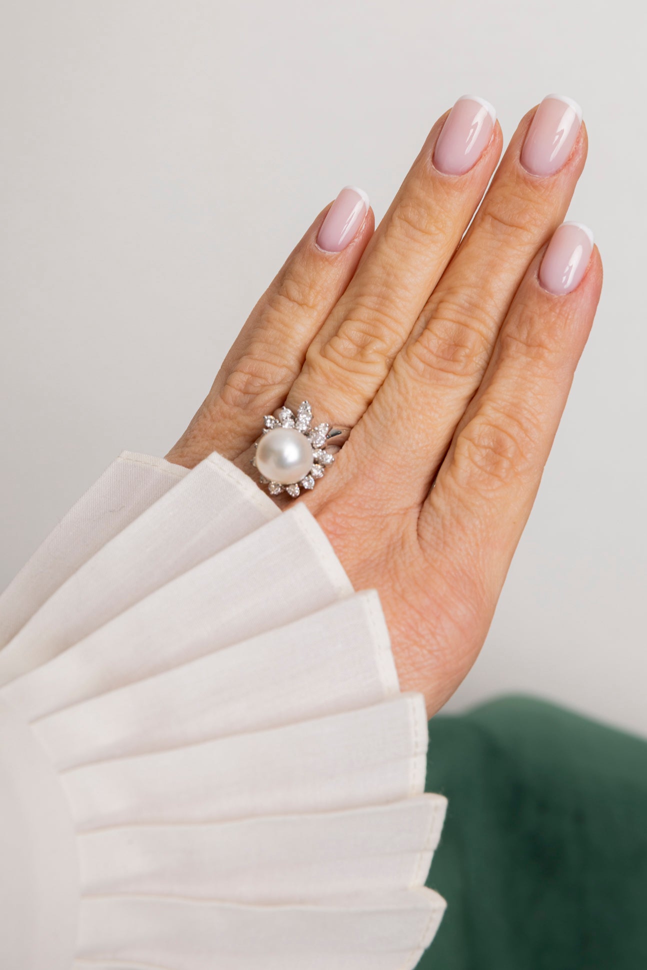 Sortija Cóctel de Perla Australiana y Diamantes