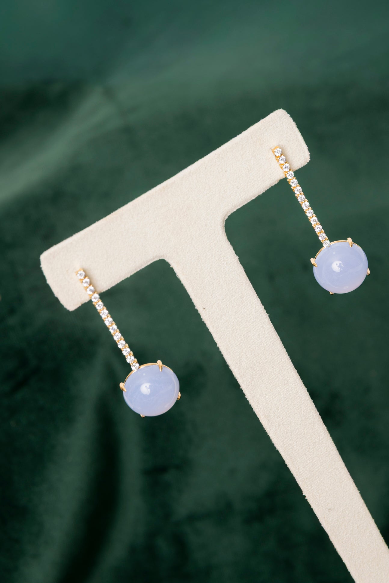 Pendientes largos de Calcedonia y Diamantes
