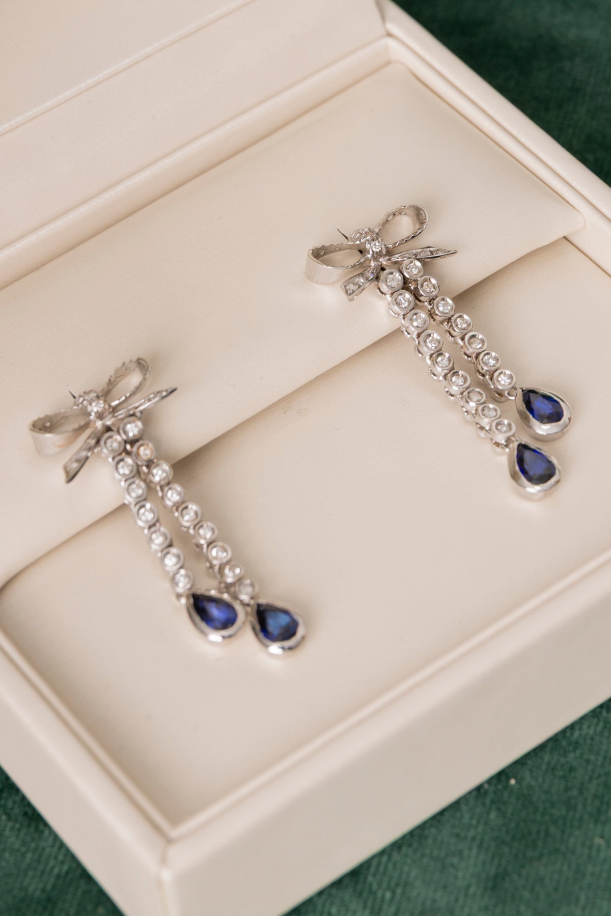 Pendientes Victorianos Lazos de Zafiros y Diamantes