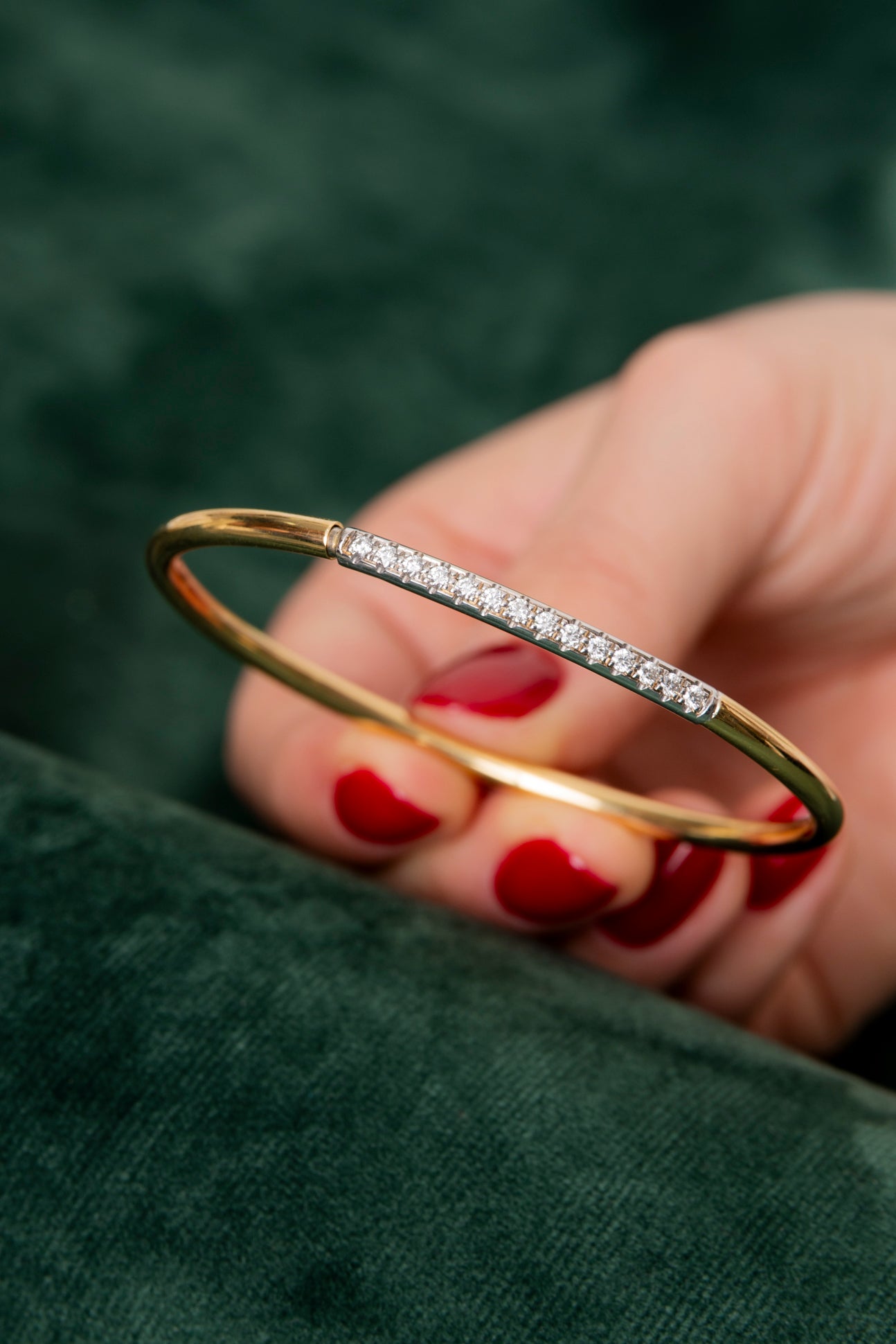 Pulsera Tubular con Diamantes