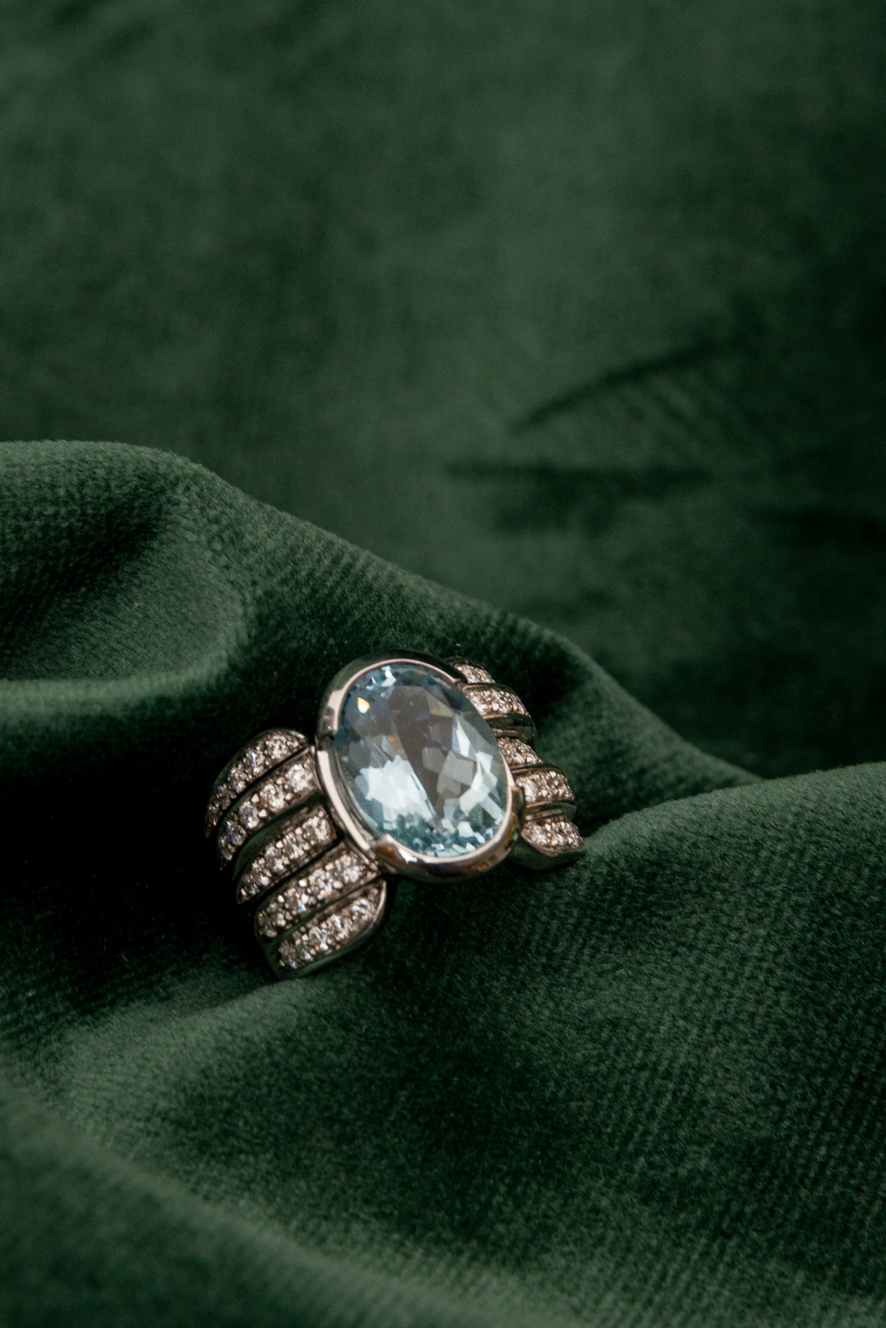 Sortija de Aguamarina y Diamantes