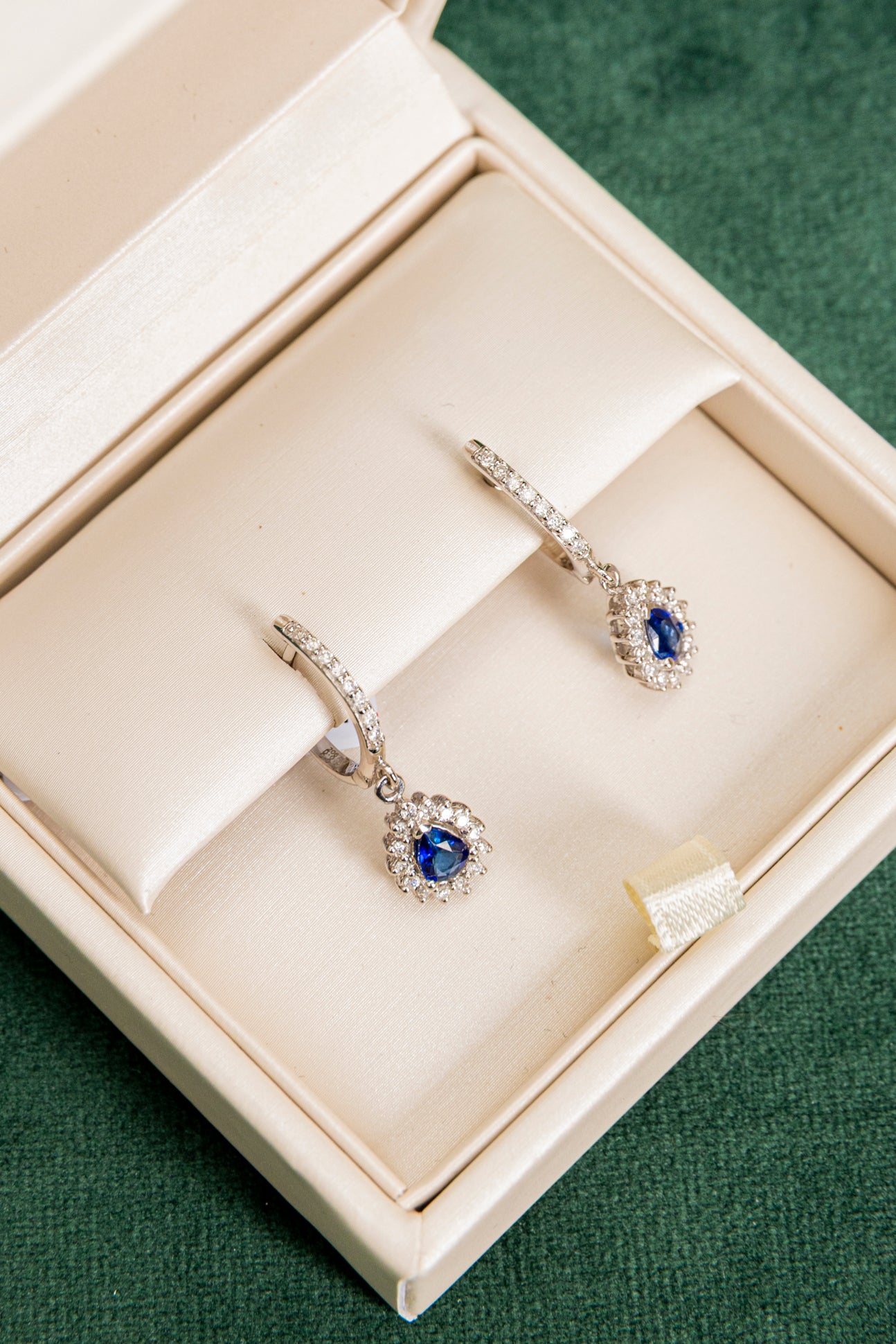 Pendientes de Zafiros y Diamantes