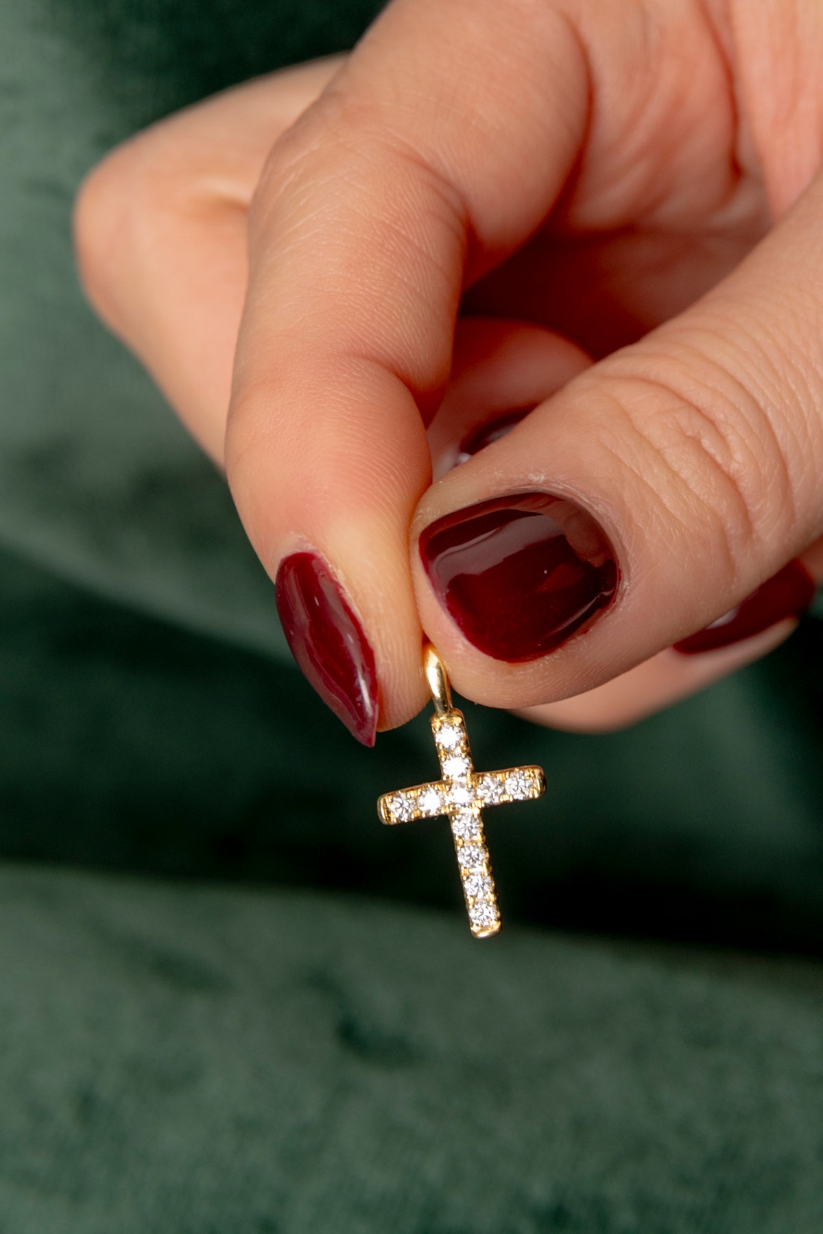 Colgante Cruz de Diamantes