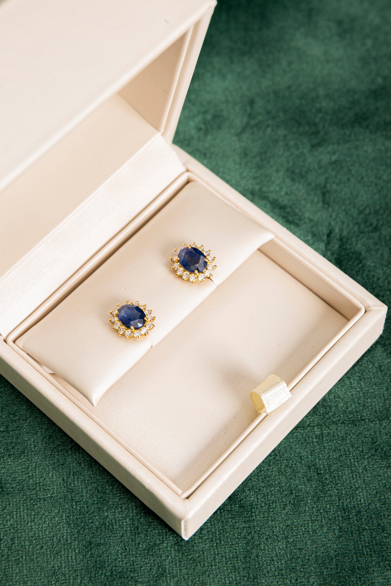 Rosetas de Zafiro y Diamantes