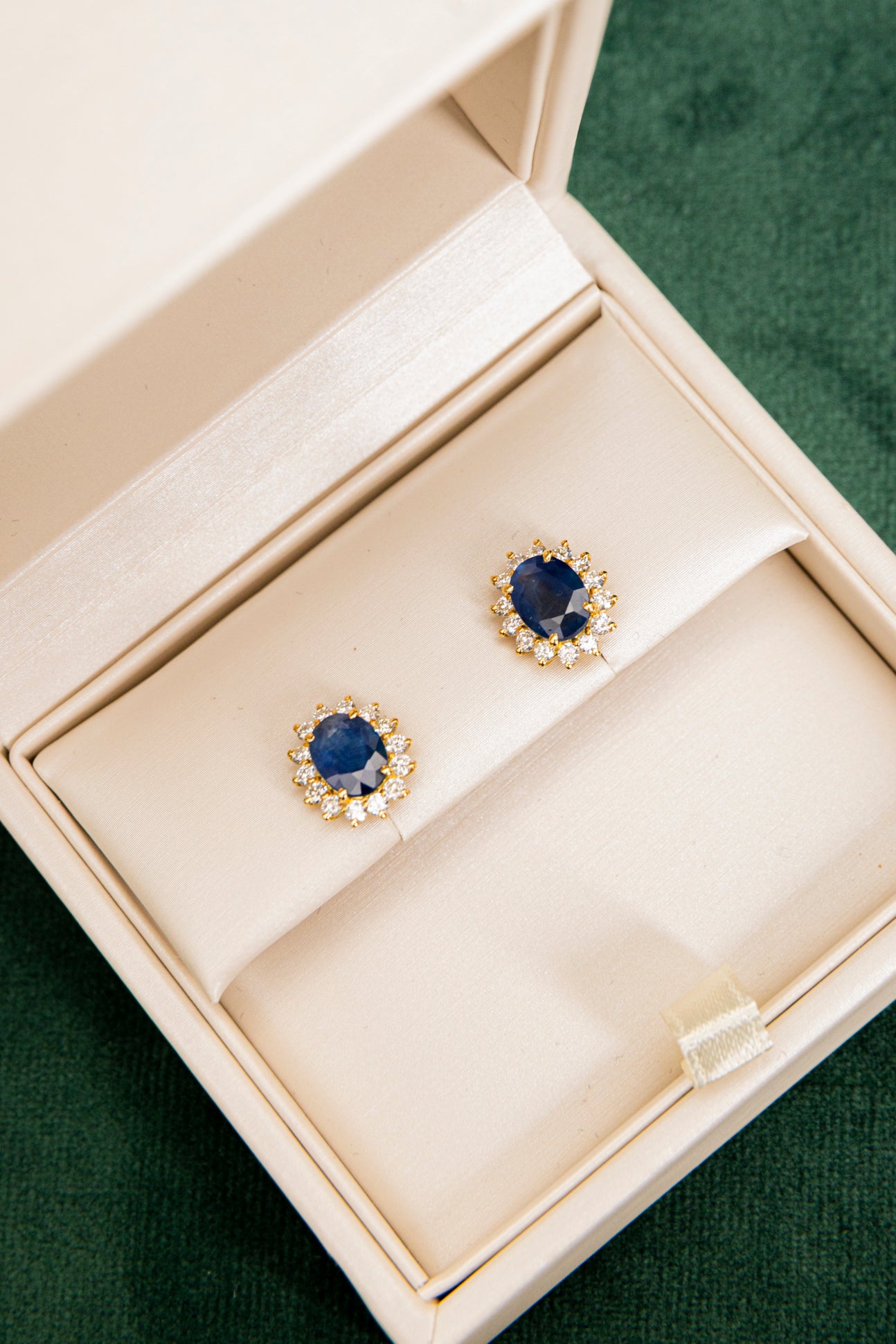 Rosetas de Zafiro y Diamantes