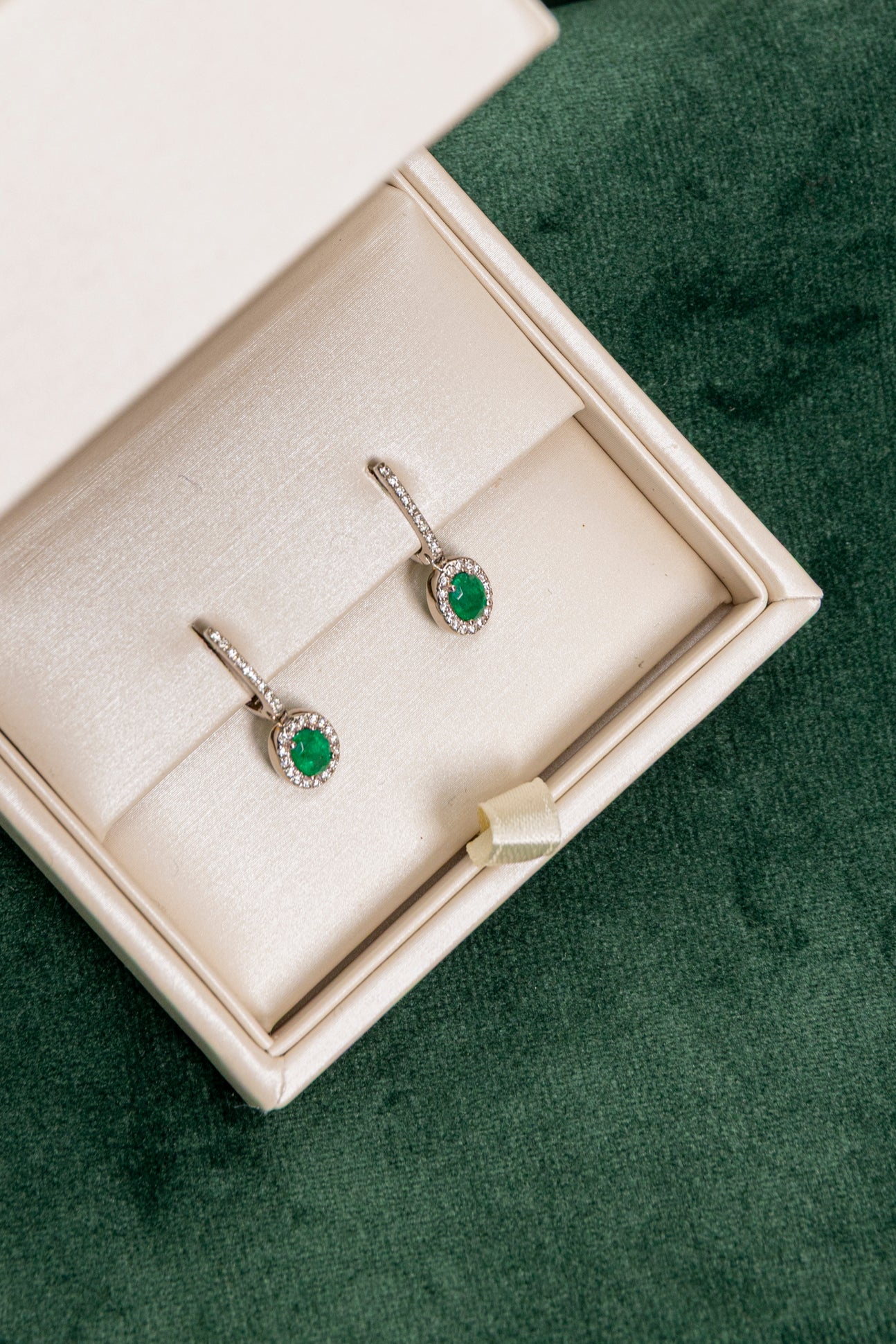 Pendientes de Esmeraldas