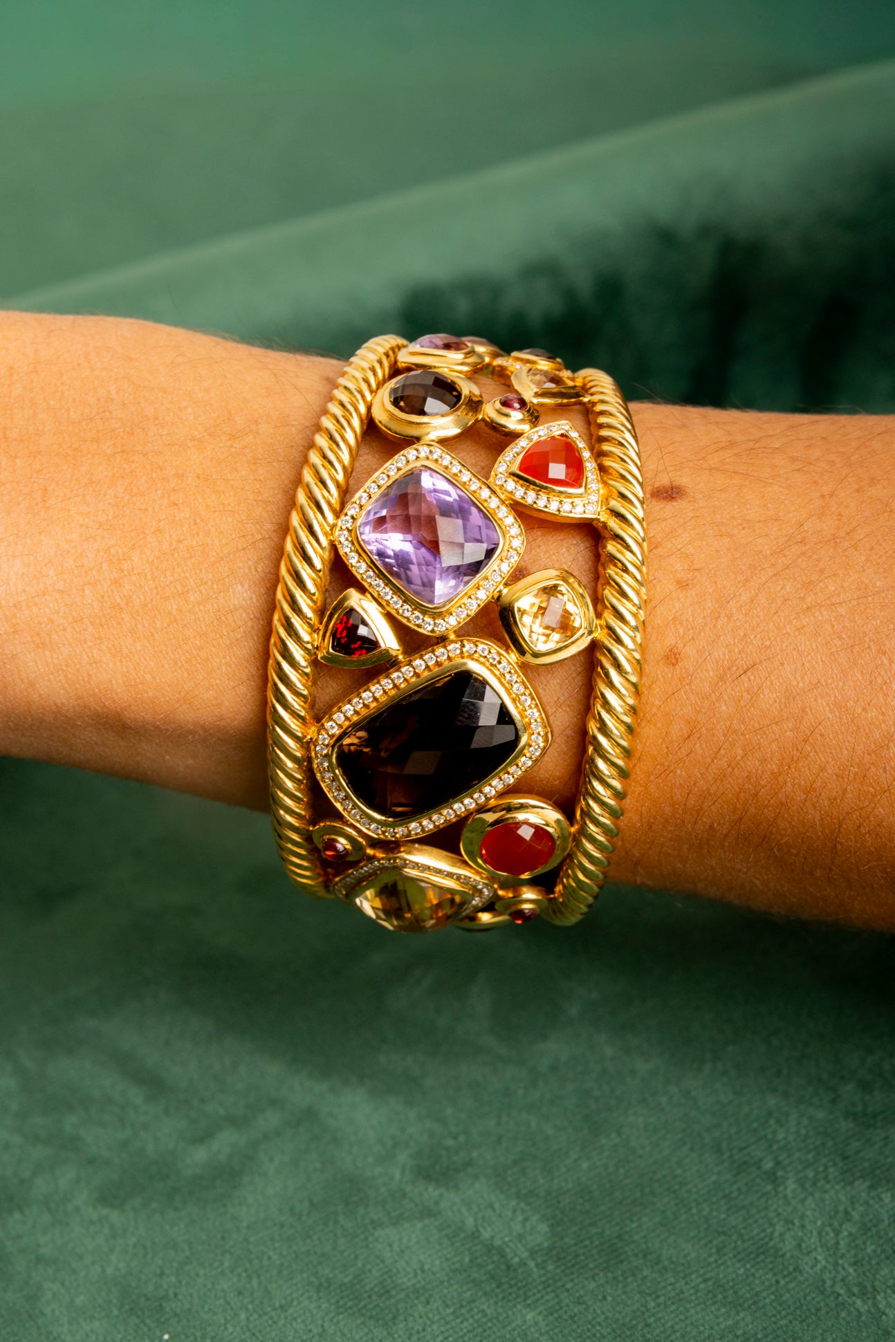 Pulsera Vintage con Diamantes y Piedras de Color