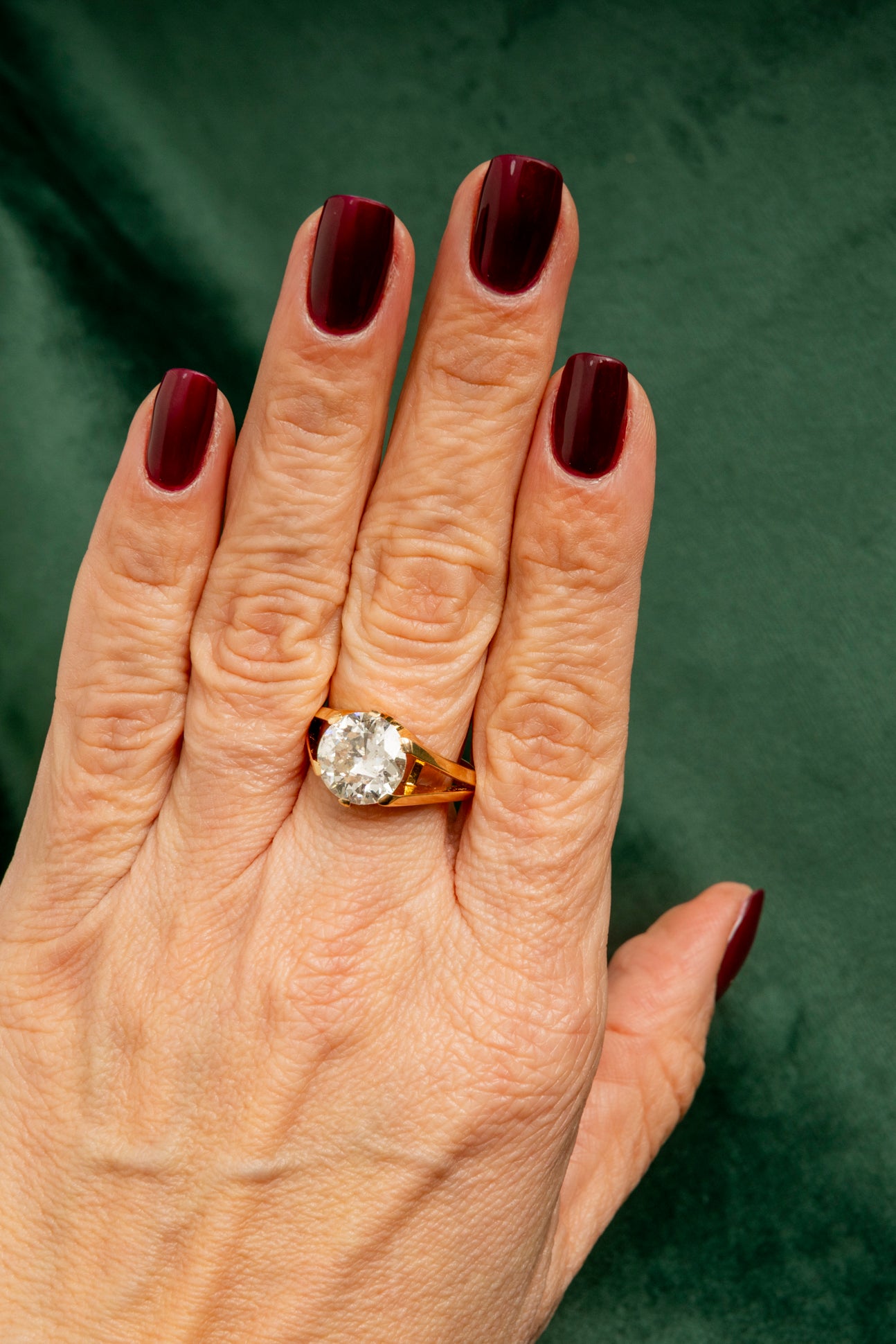 Solitario Vintage con Diamante de 4.89cts