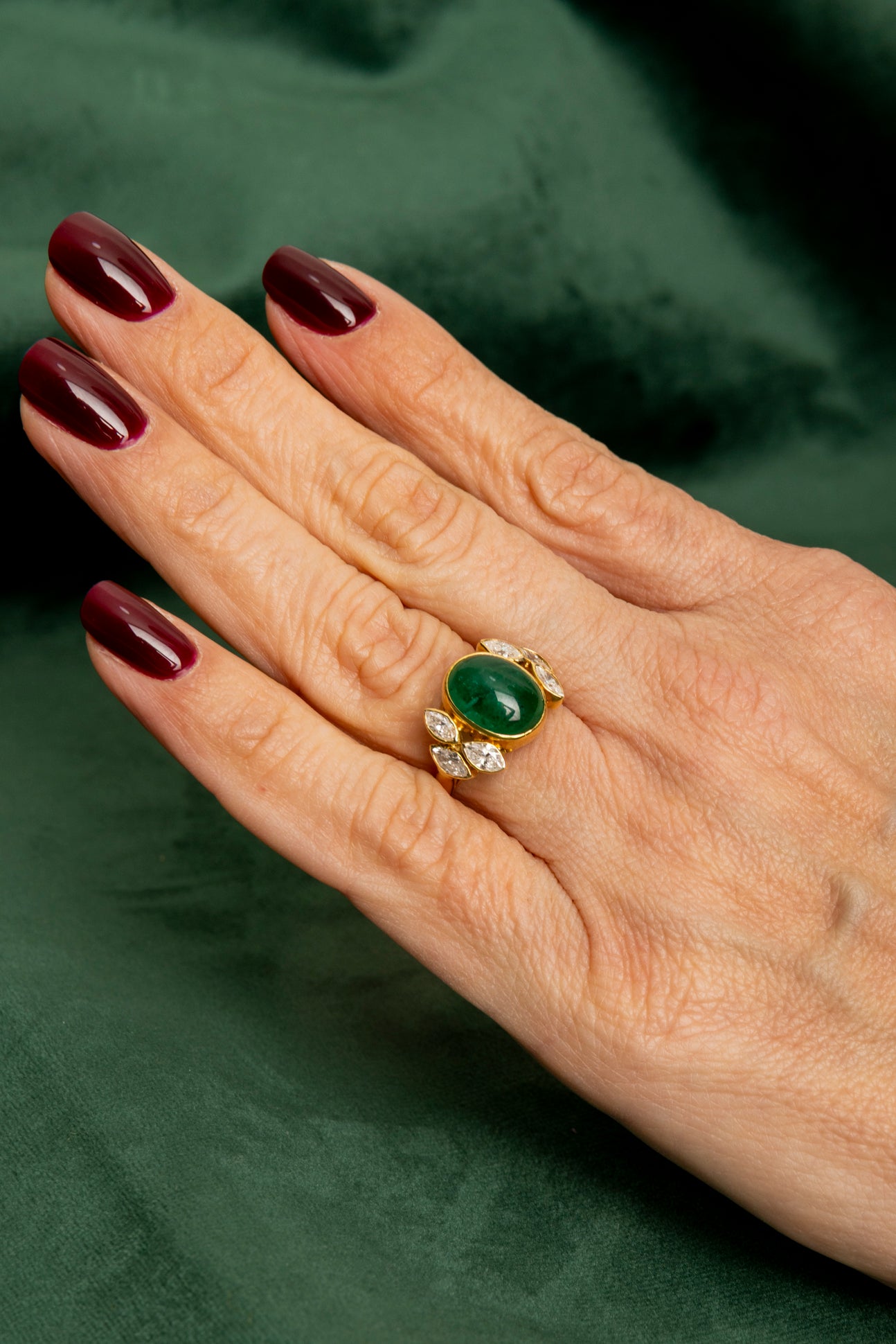 Sortija de Esmeralda y Diamantes
