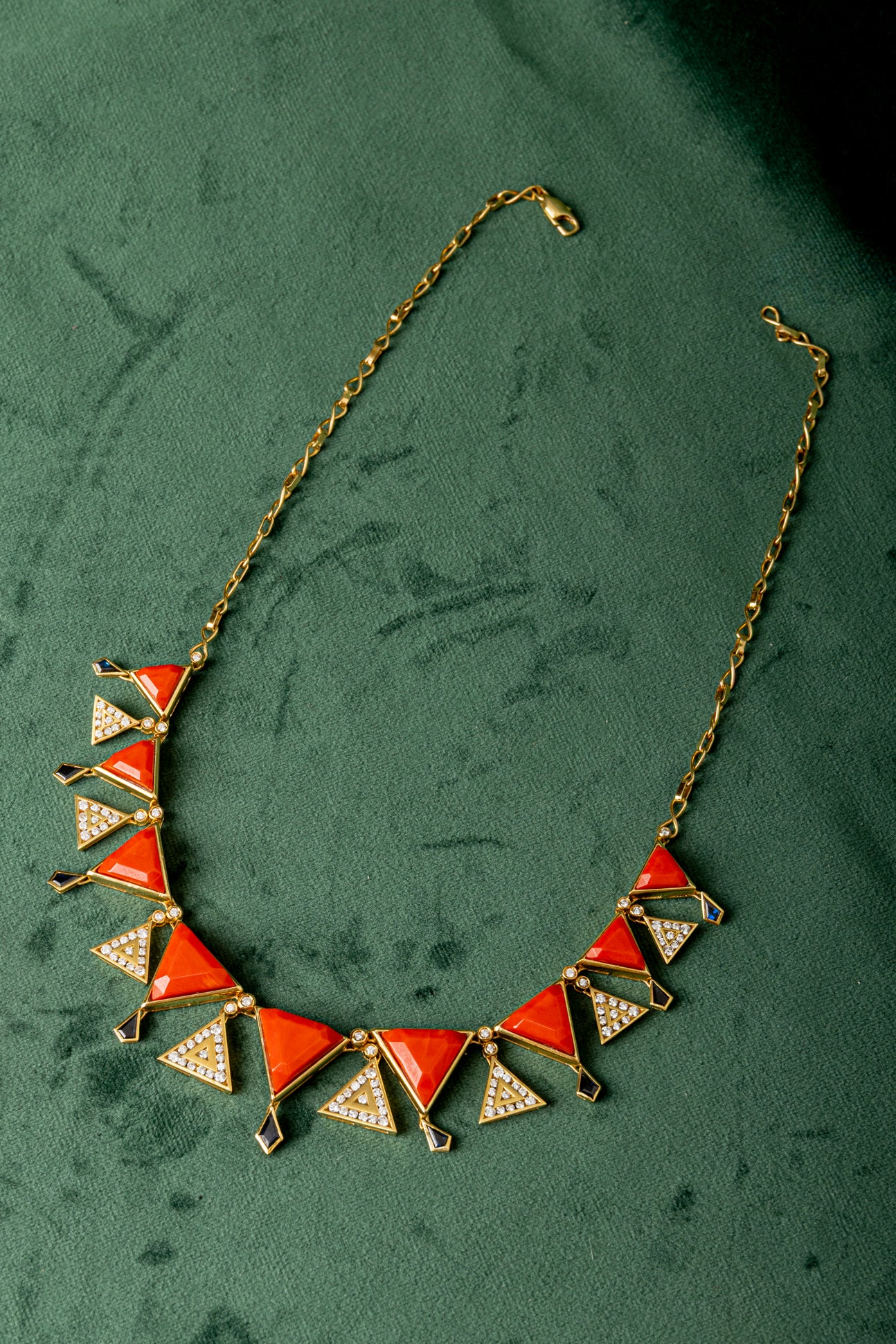 Gargantilla Vintage de Coral