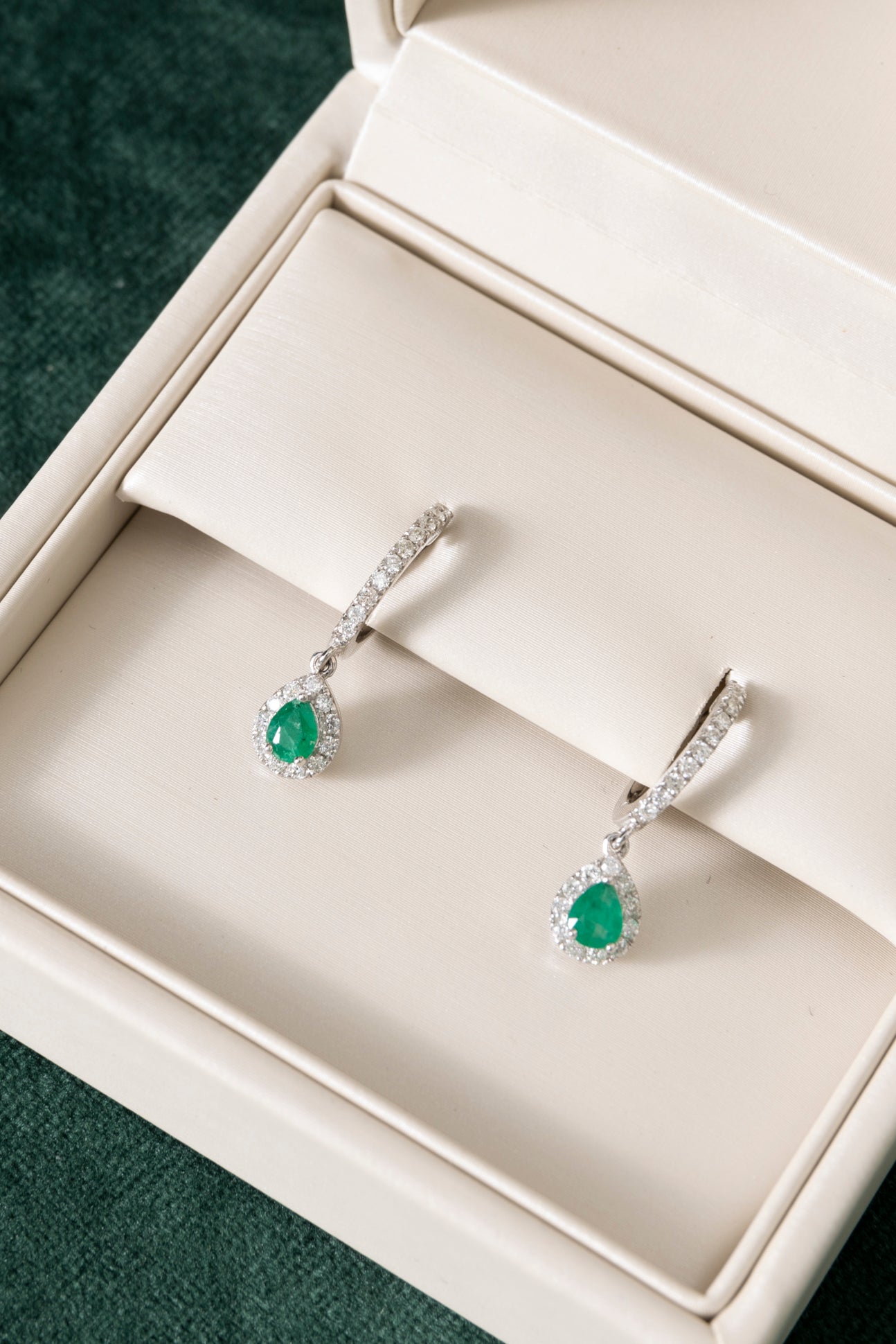 Pendientes de Esmeraldas Gota y Diamantes