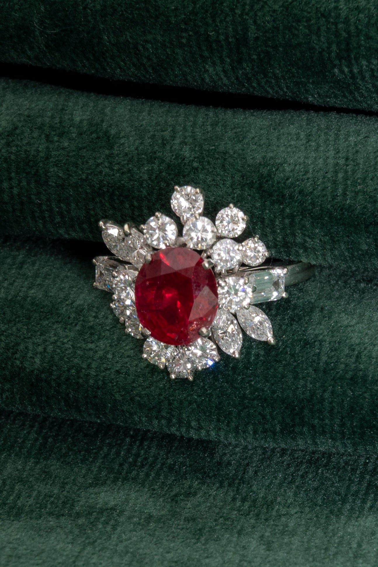 Sortija Cóctel de Rubí y Diamantes