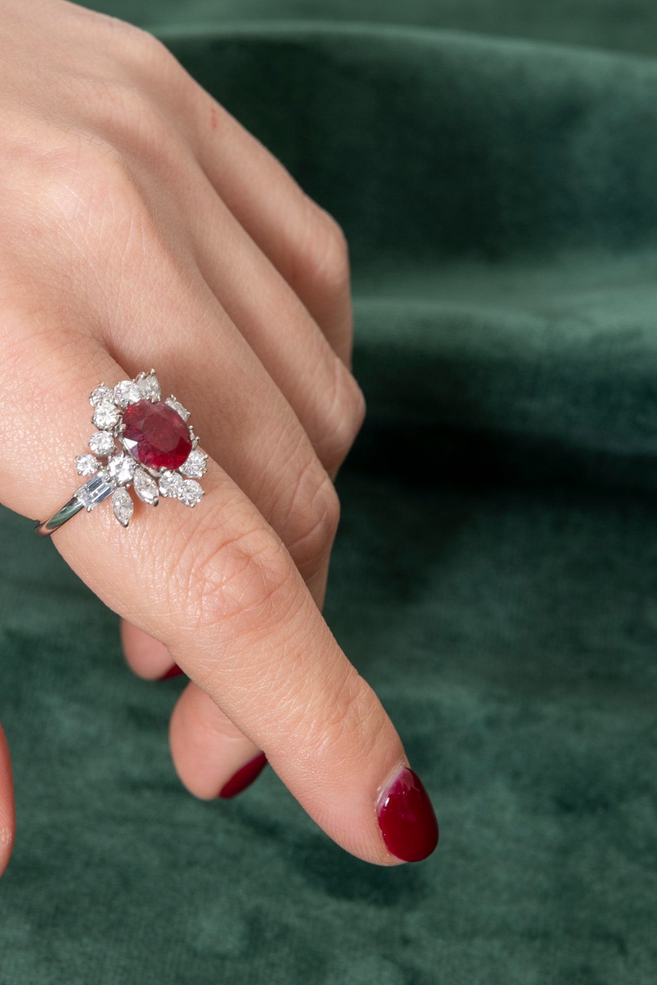 Sortija Cóctel de Rubí y Diamantes