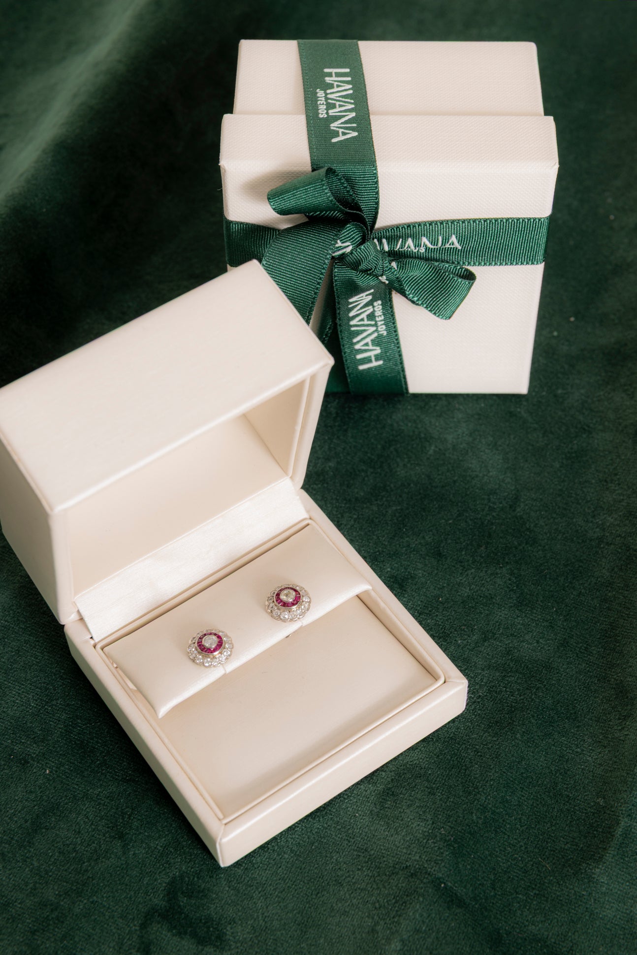 Pendientes Ojo de Perdiz de Rubíes y Diamantes