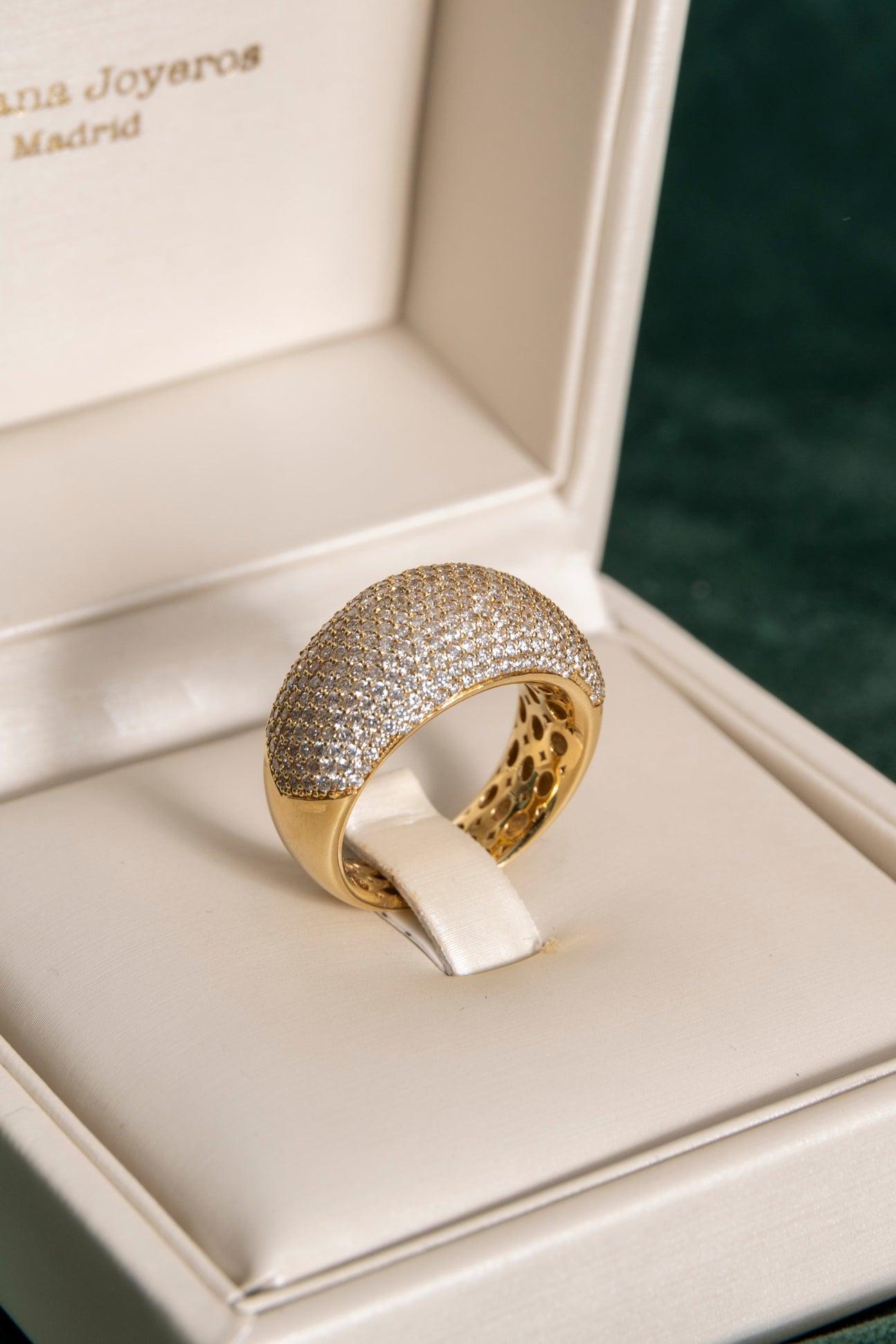 Sortija Cintillo de Diamantes.