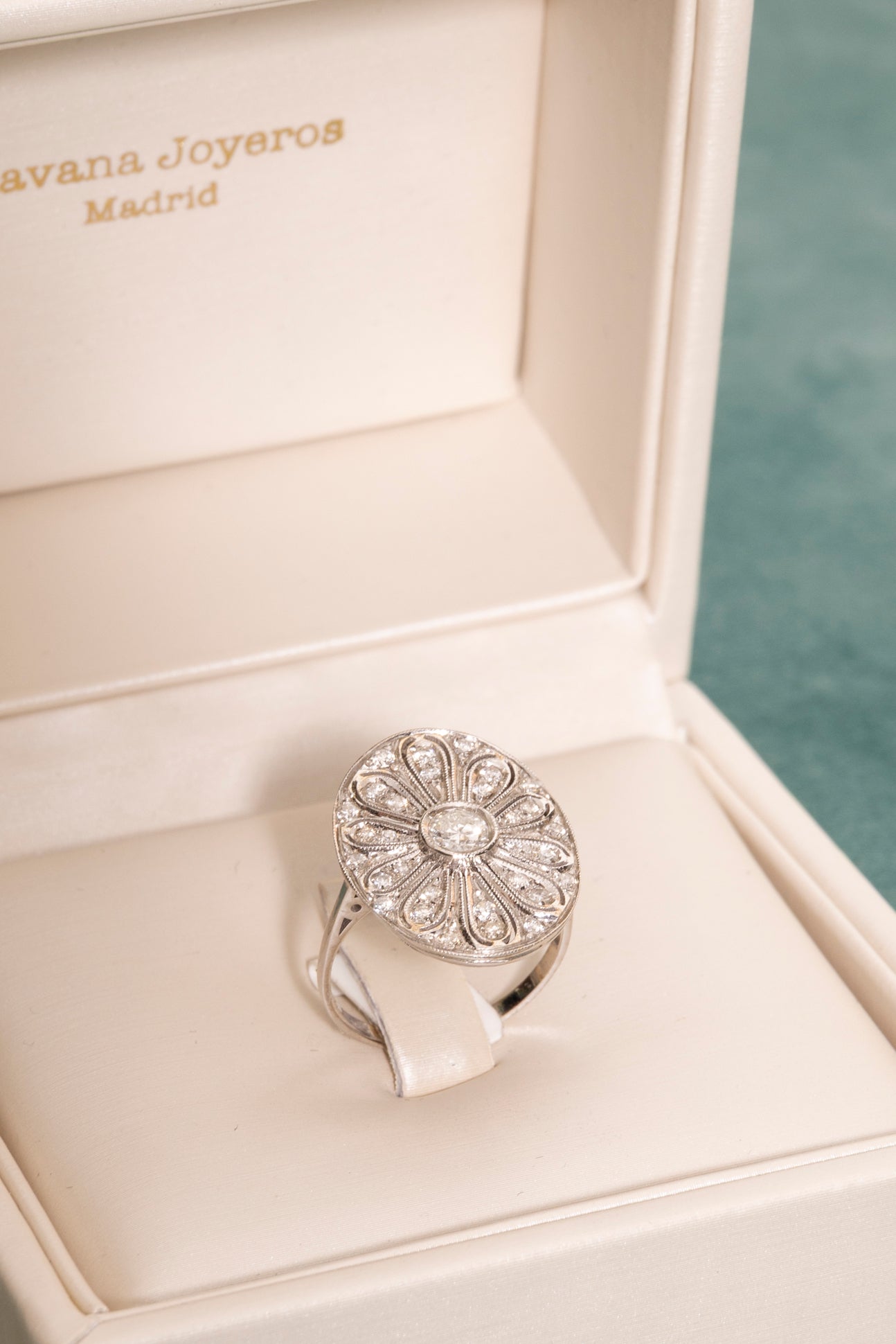 Sortija Vintage Flor de Diamantes