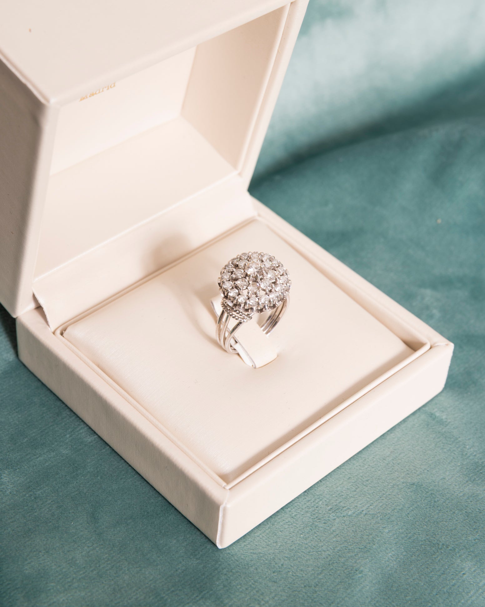 Sortija Vintage Rosetón de Diamantes