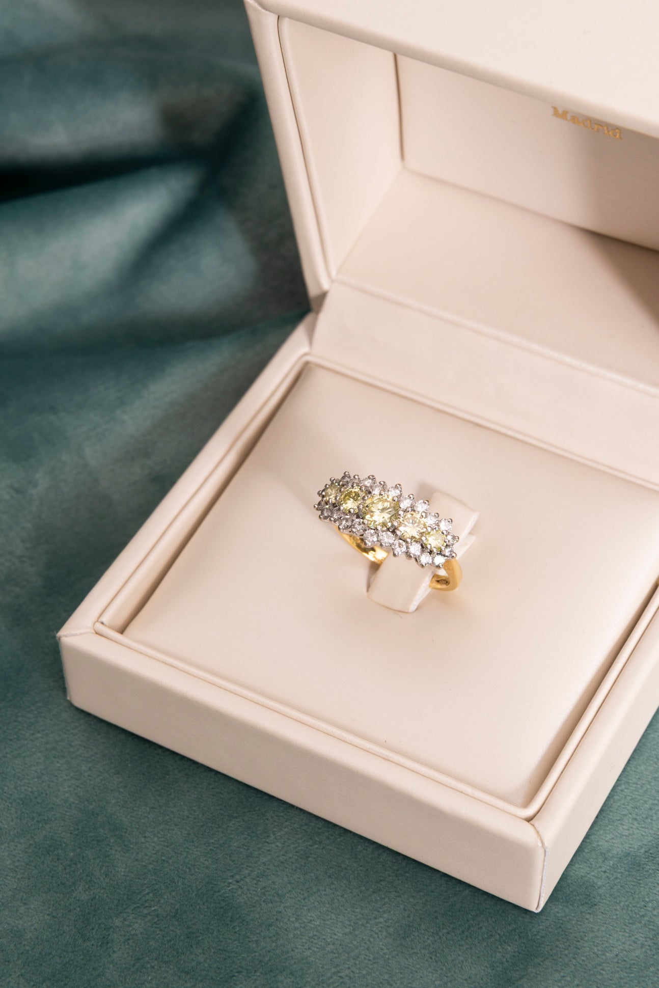 Cintillo Vintage de Diamantes